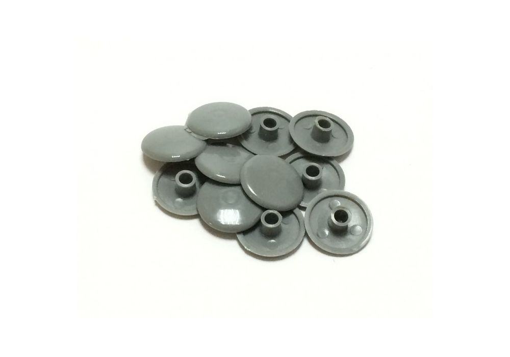 заглушки пластиковые  серый №18 ( кратно 50 шт.)