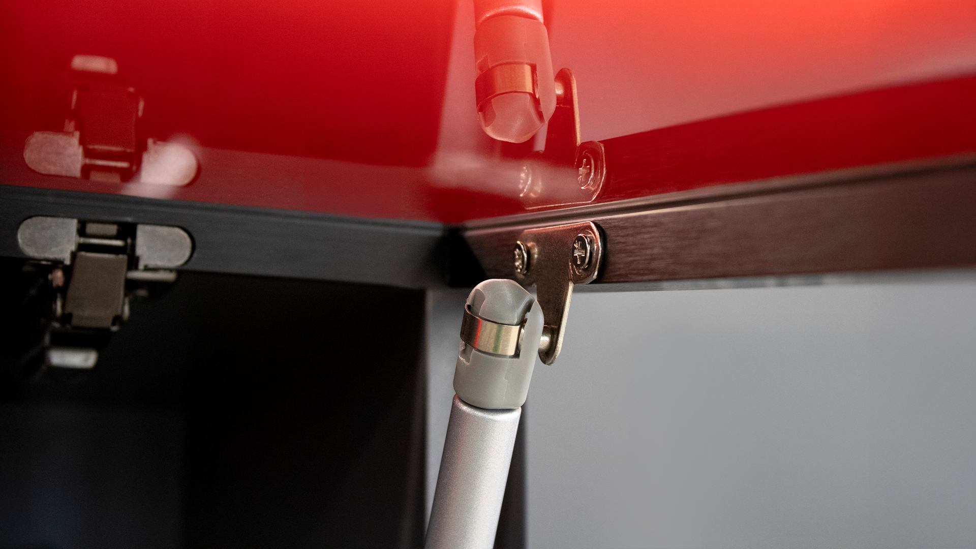 BRD ZCH20/GL105/holder/2076 Крепление GL105 для фасадов с алюминиевой рамкой