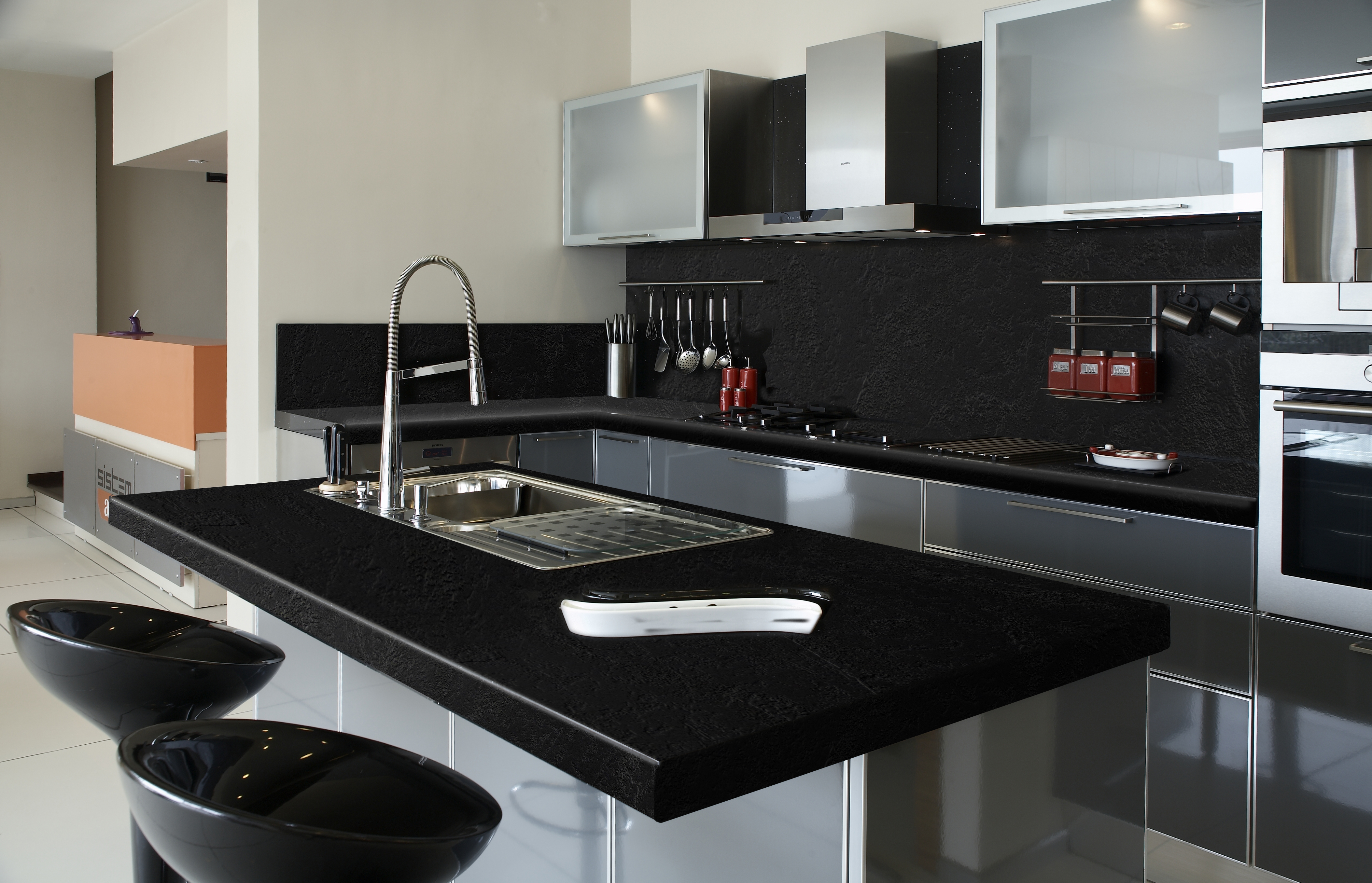 Столешница КЕДР МК 3000*600*38мм 1 группа - Шунгит темный 70015/Q (снят)