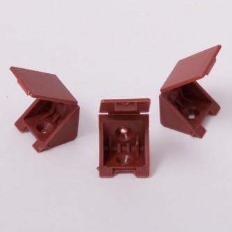 Уголок пластиковый  орех итальянский №8 SALE