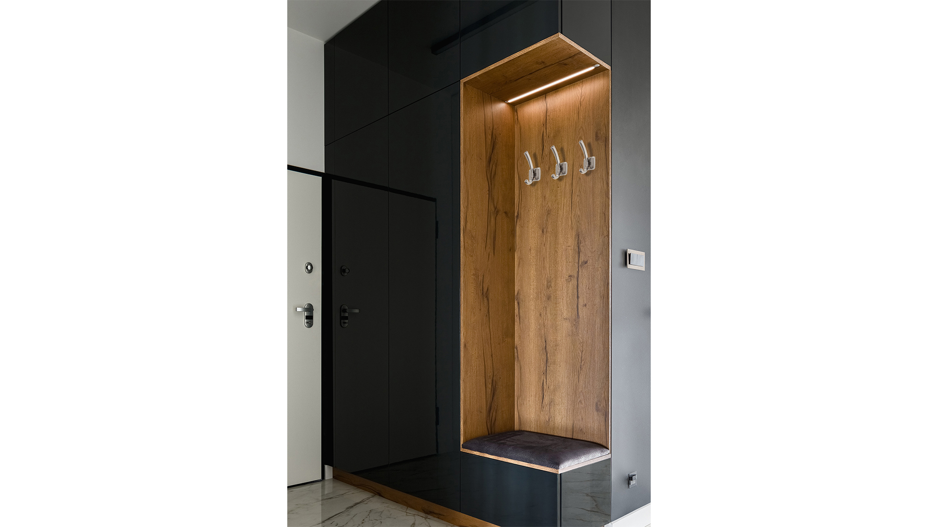 BRD K217BSN.9 Крючок HENRY 2-х рожковый Атласный сатиновый никель (заказ)