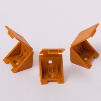 Уголок пластиковый вишня №10 (стоп-лист)