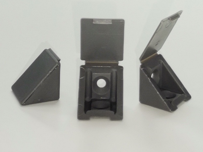 Уголок пластиковый  темно-серый №14 SALE