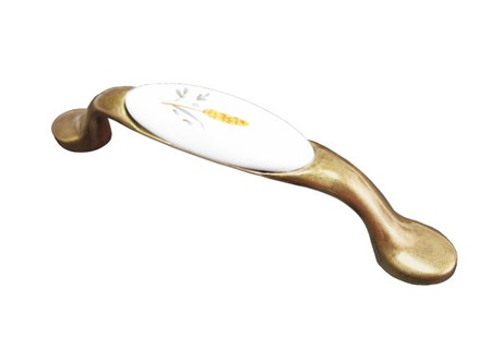 BRD RS113АВ.W03 ручка-скоба 96 мм старинная латунь с керамикой колос (снято)