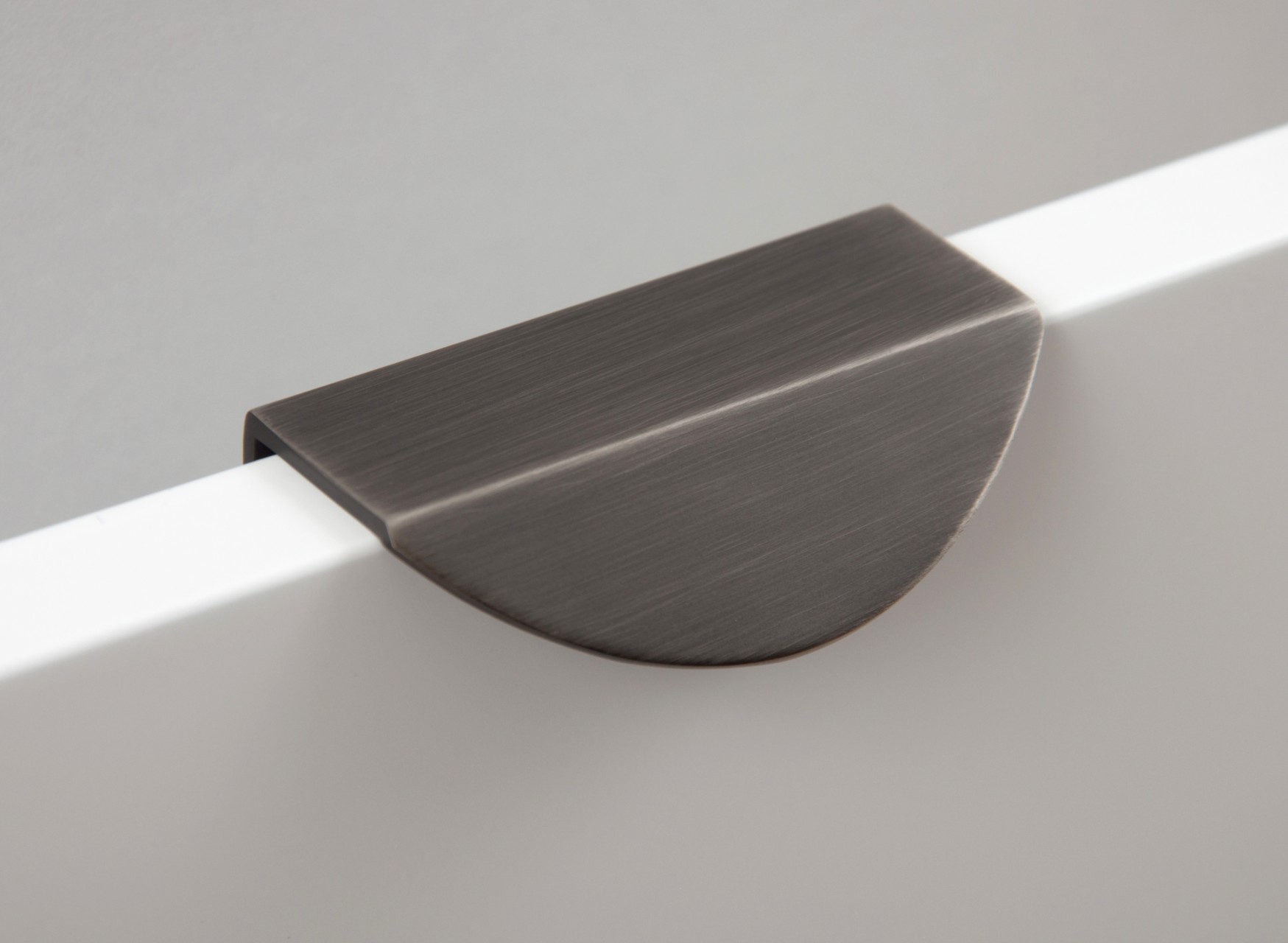 BRD RT007BAP.1 ручка-скоба торцевая  DETAIL браш/старинное олово SALE