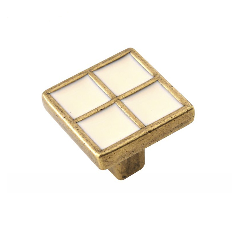 BRD RC114MAB/Bg.4 ручка кнопка DONNA матовая старинная латунь (заказ)