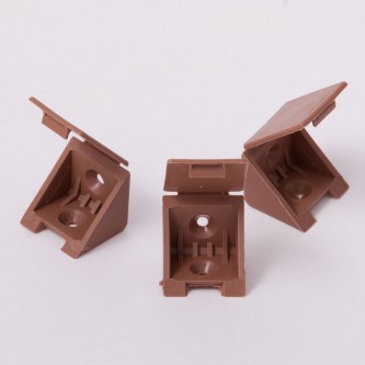 Уголок пластиковый  вишня №4.1